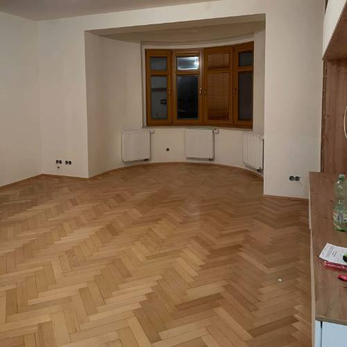 Práce, vymalování, důkaz práce a vymalování